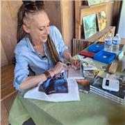 Diplômée d'un DAEU littéraire, je suis auteure depuis 10 ans et je suis sur la Côte d'Opale. Je m'adapte facilement à vos attentes